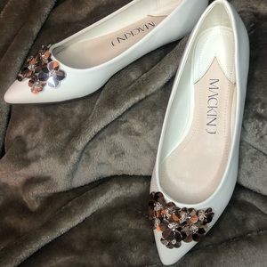 White Vintage Style Embellished Ballet Flats